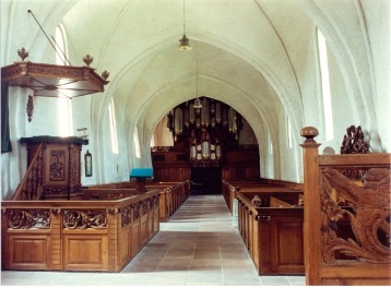 interieur kerk Eenrum 2 